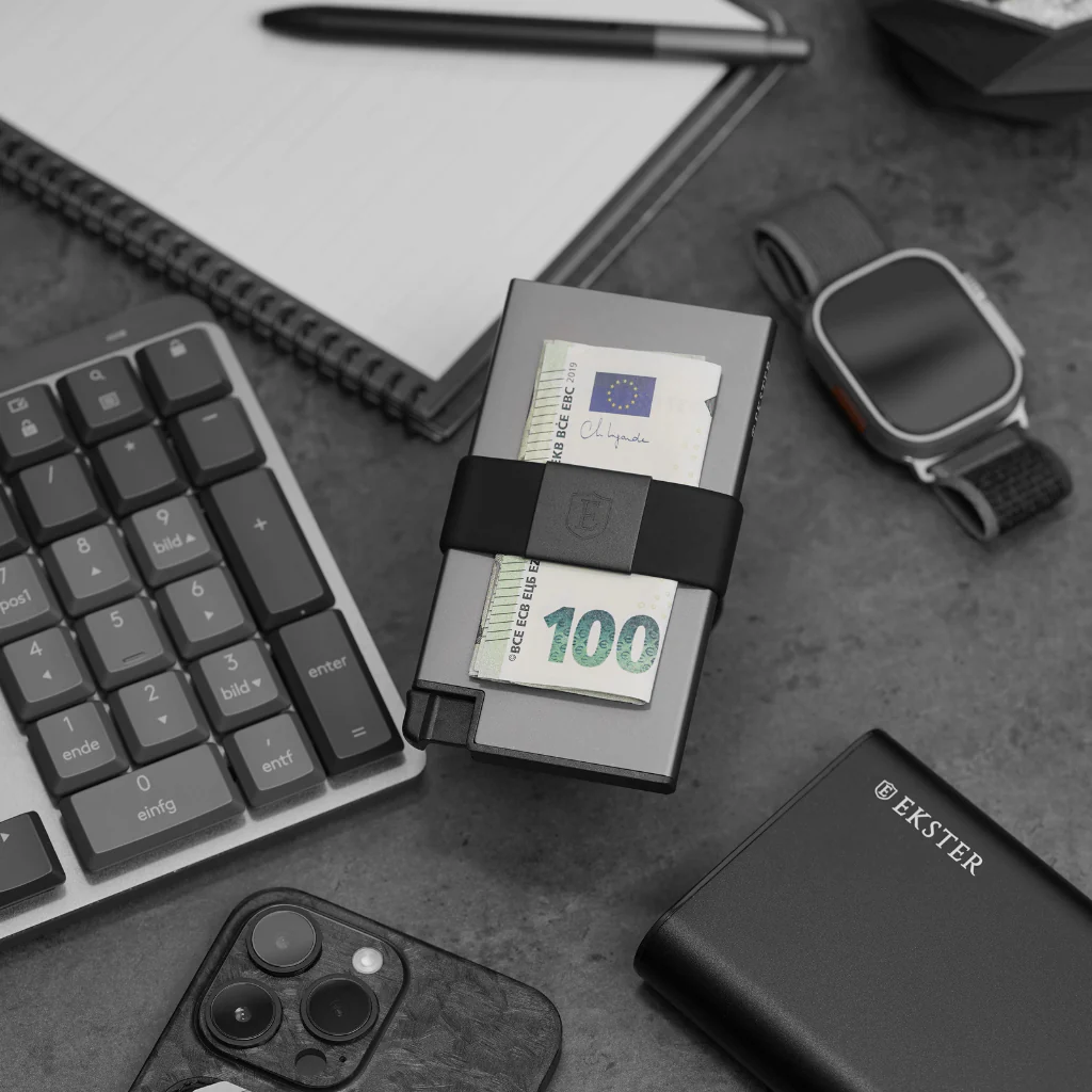 Ekster Cardholder - VIP Offer - Image 97